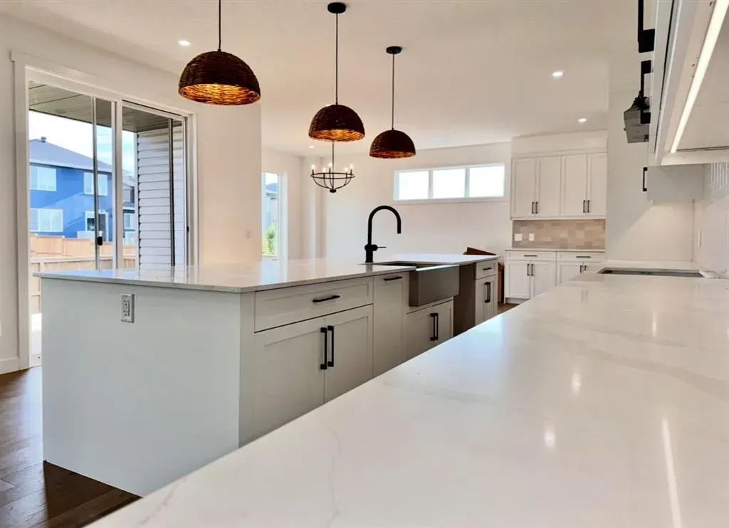 37 North Bridges Bay SW