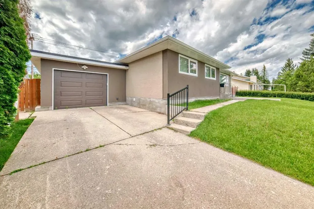 7515 5 Street SW