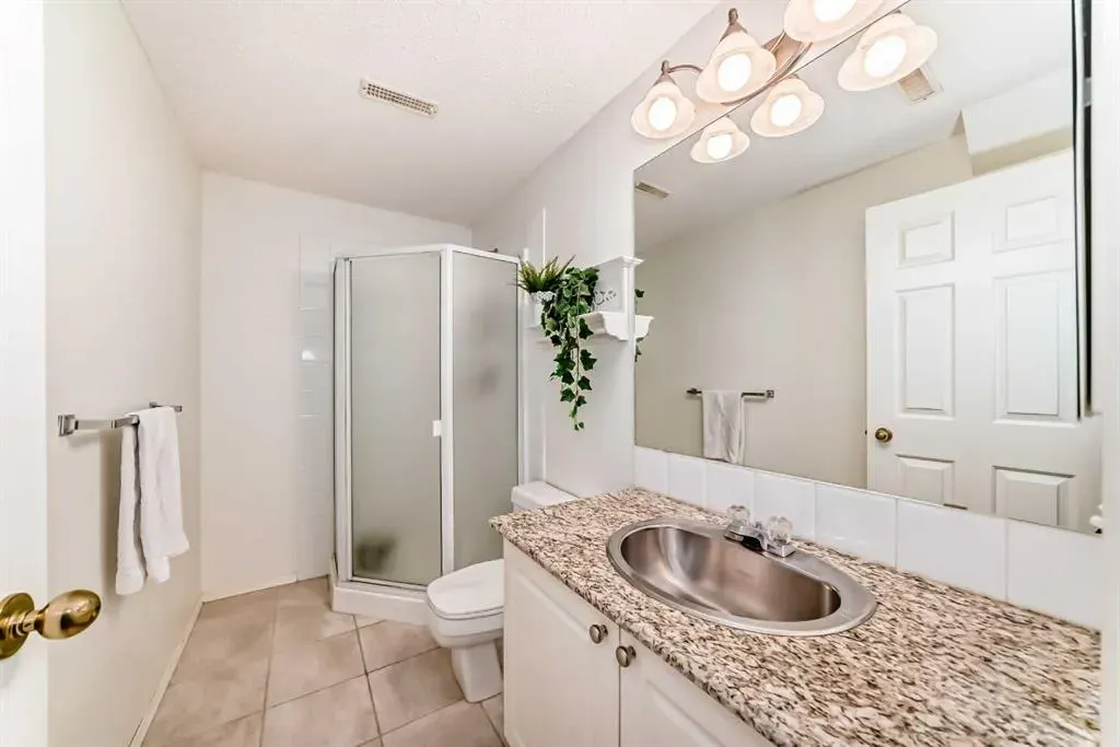 323 Sierra Madre Court SW