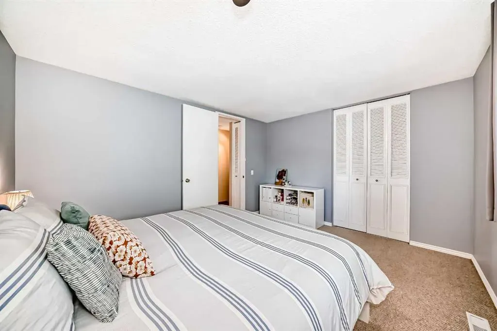 14736 Deerfield Drive SE, #32