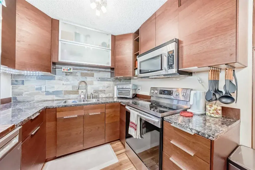 14736 Deerfield Drive SE, #32