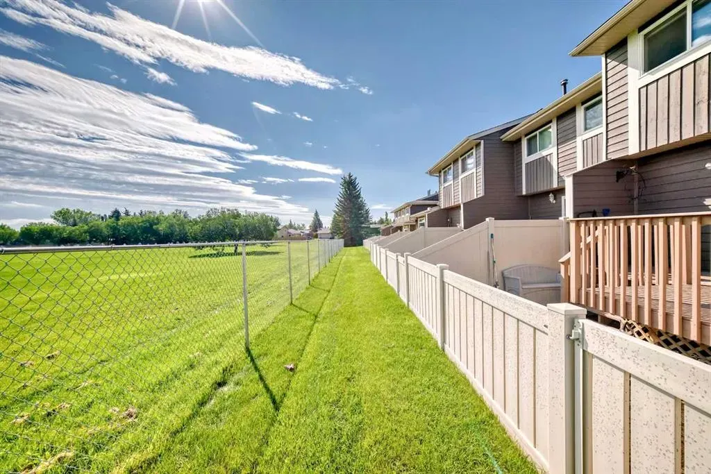 14736 Deerfield Drive SE, #32