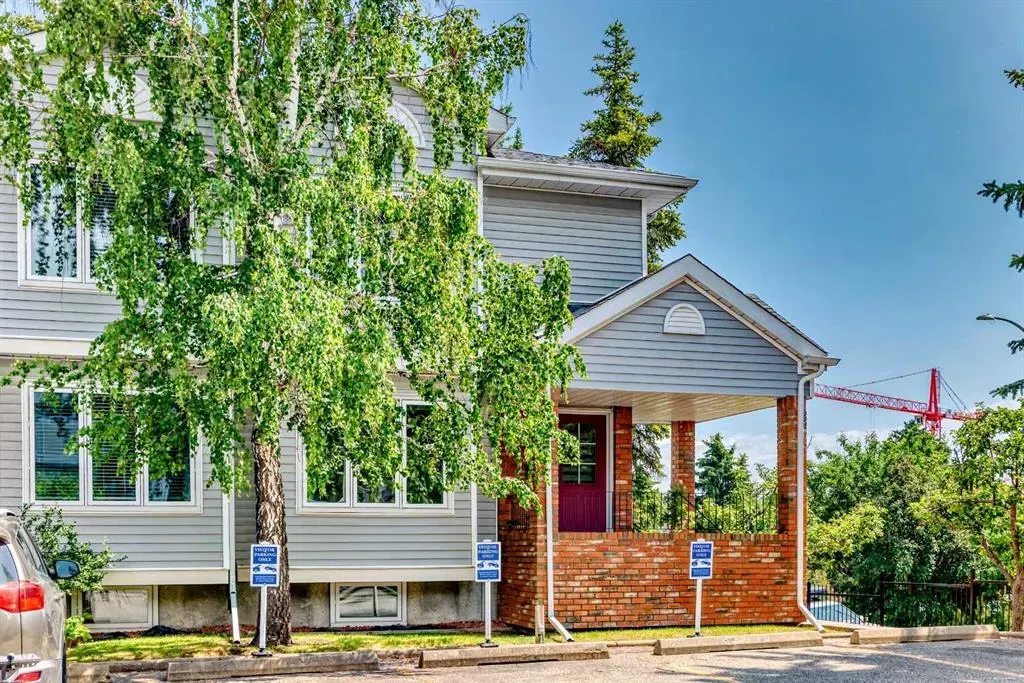 3906 19 Avenue SW, #6
