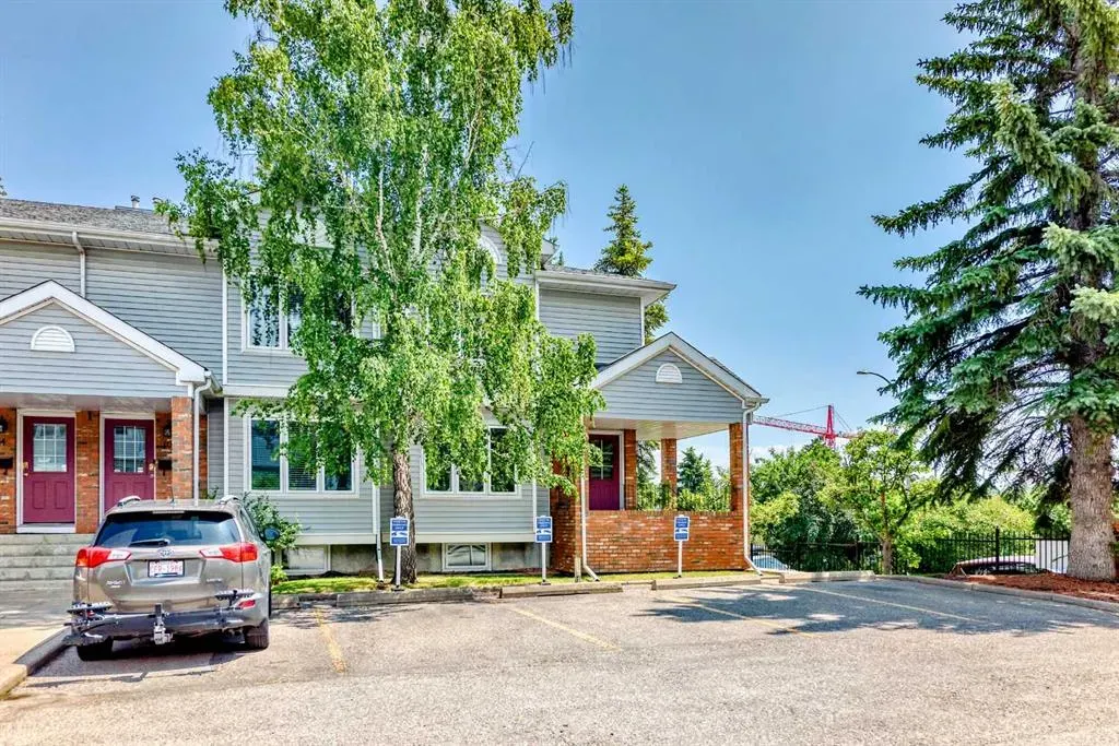 3906 19 Avenue SW, #6