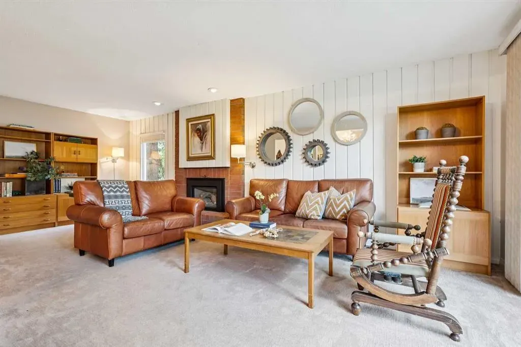 904 Lake Bonavista Green SE