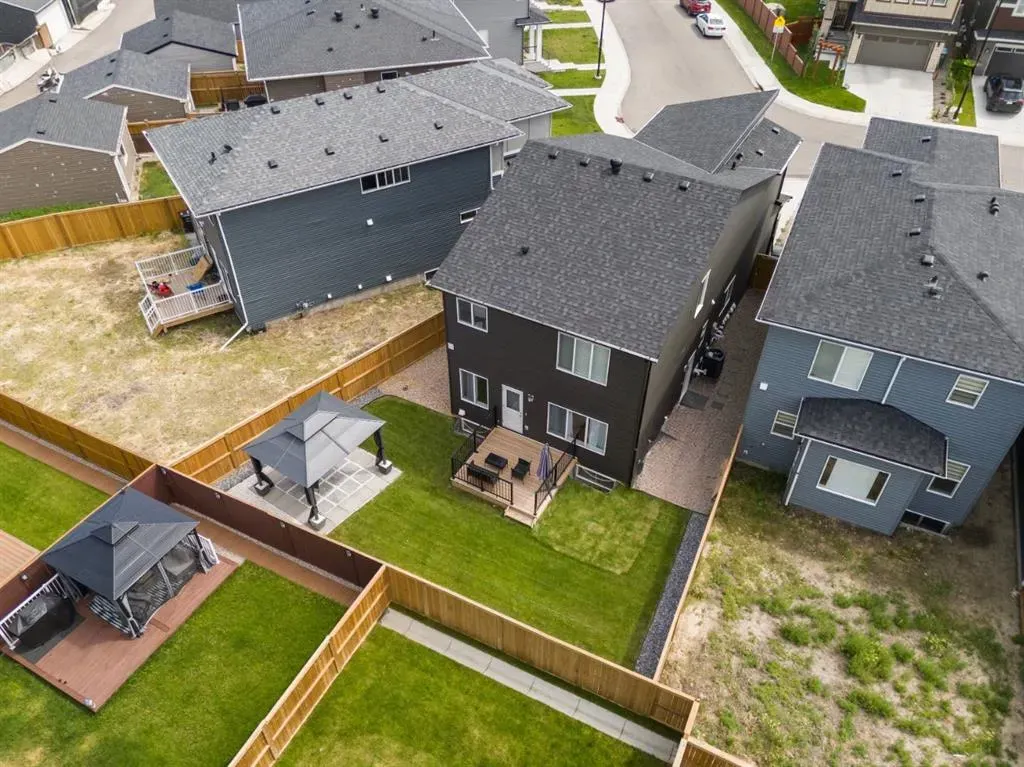 104 Carringsby Manor NW