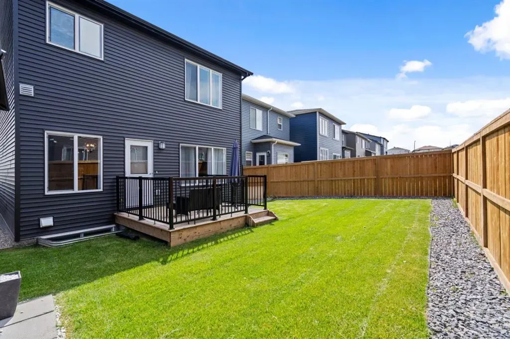 104 Carringsby Manor NW