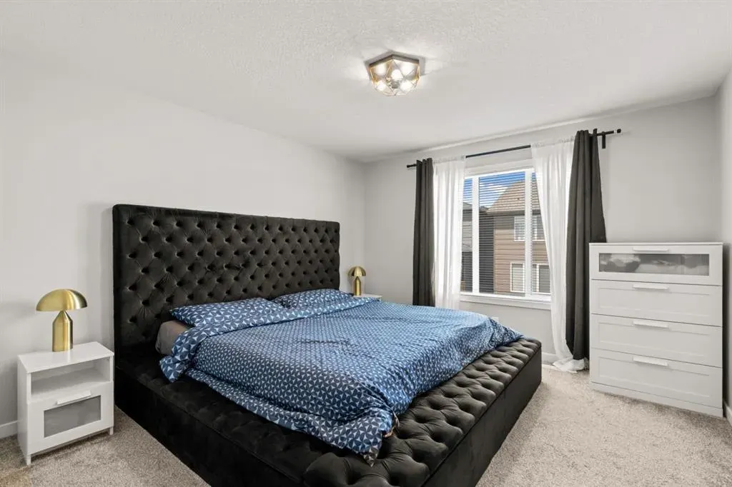 104 Carringsby Manor NW