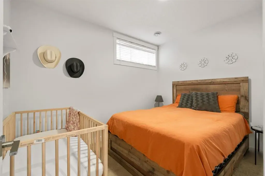 104 Carringsby Manor NW