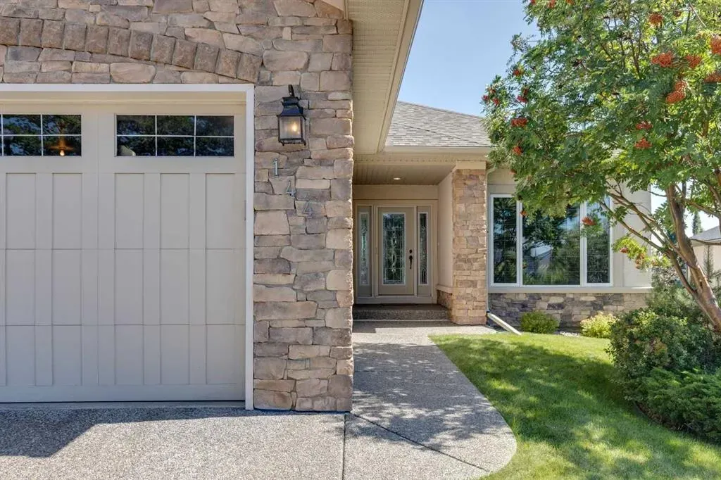 144 Tuscany Ravine Heights NW
