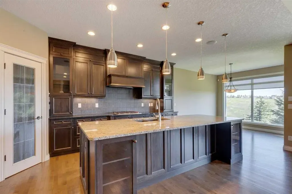 144 Tuscany Ravine Heights NW