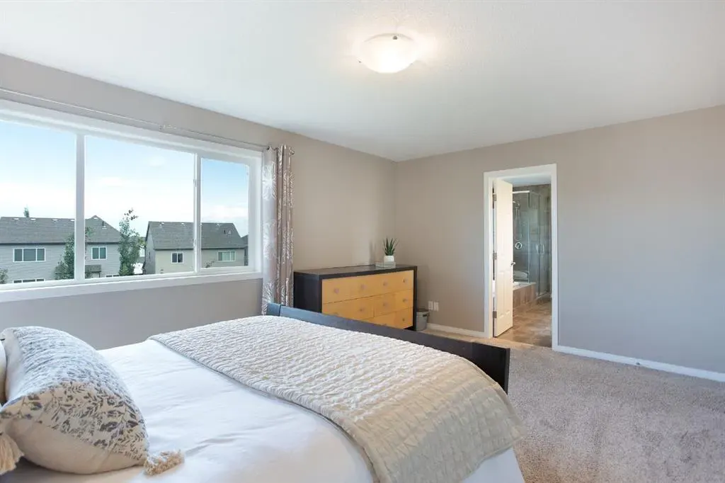 139 Windwood Grove SW