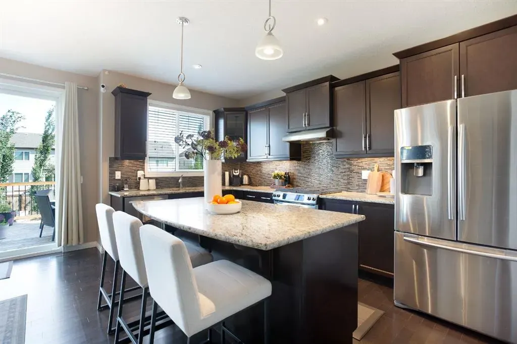 139 Windwood Grove SW