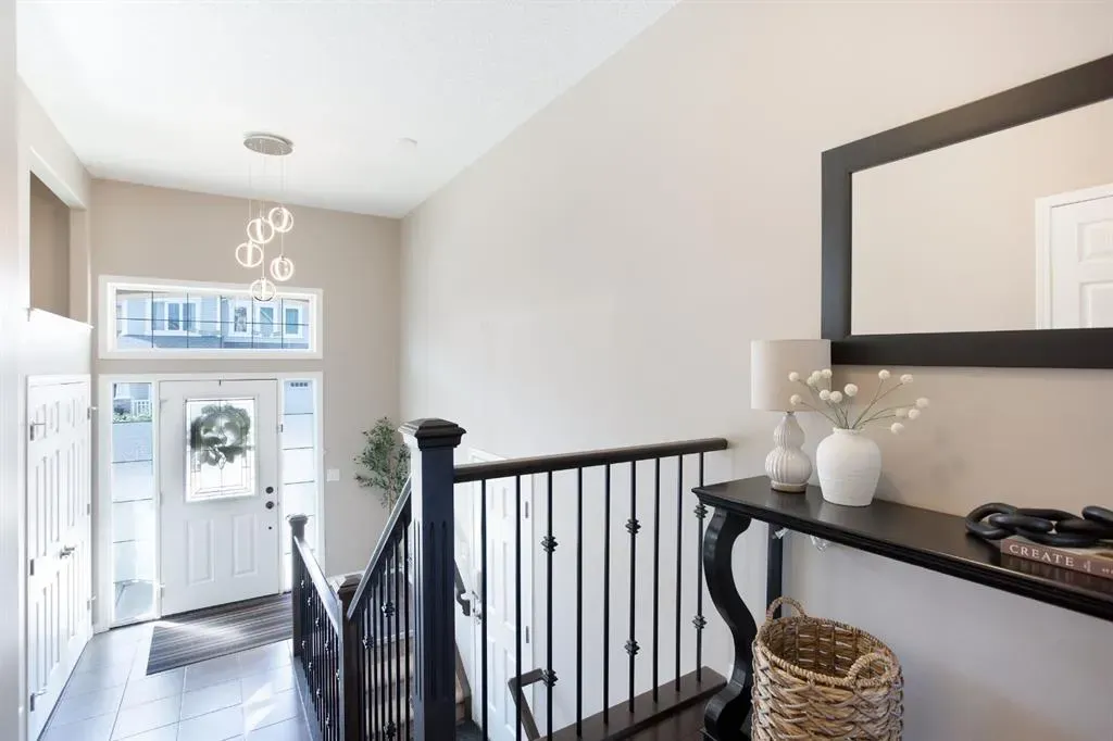 139 Windwood Grove SW