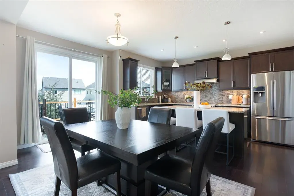 139 Windwood Grove SW