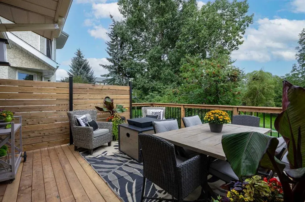 121 Woodford Close SW