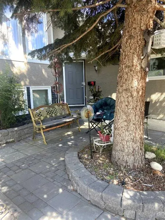 1328 Meadowbrook Drive SE