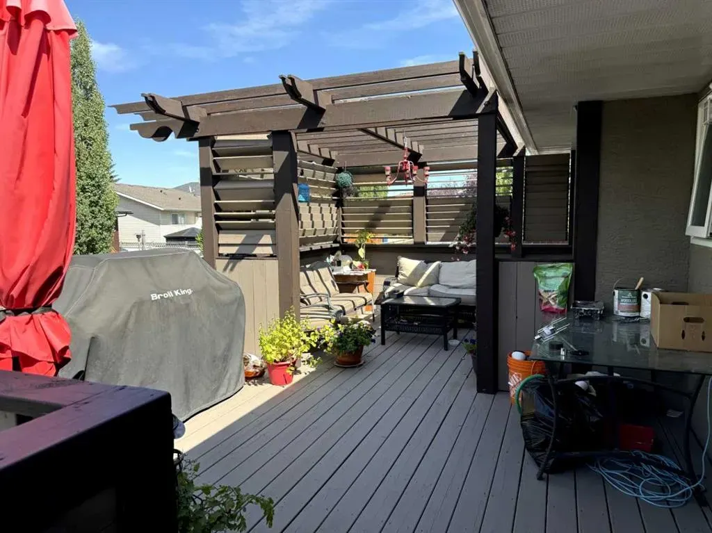 1328 Meadowbrook Drive SE