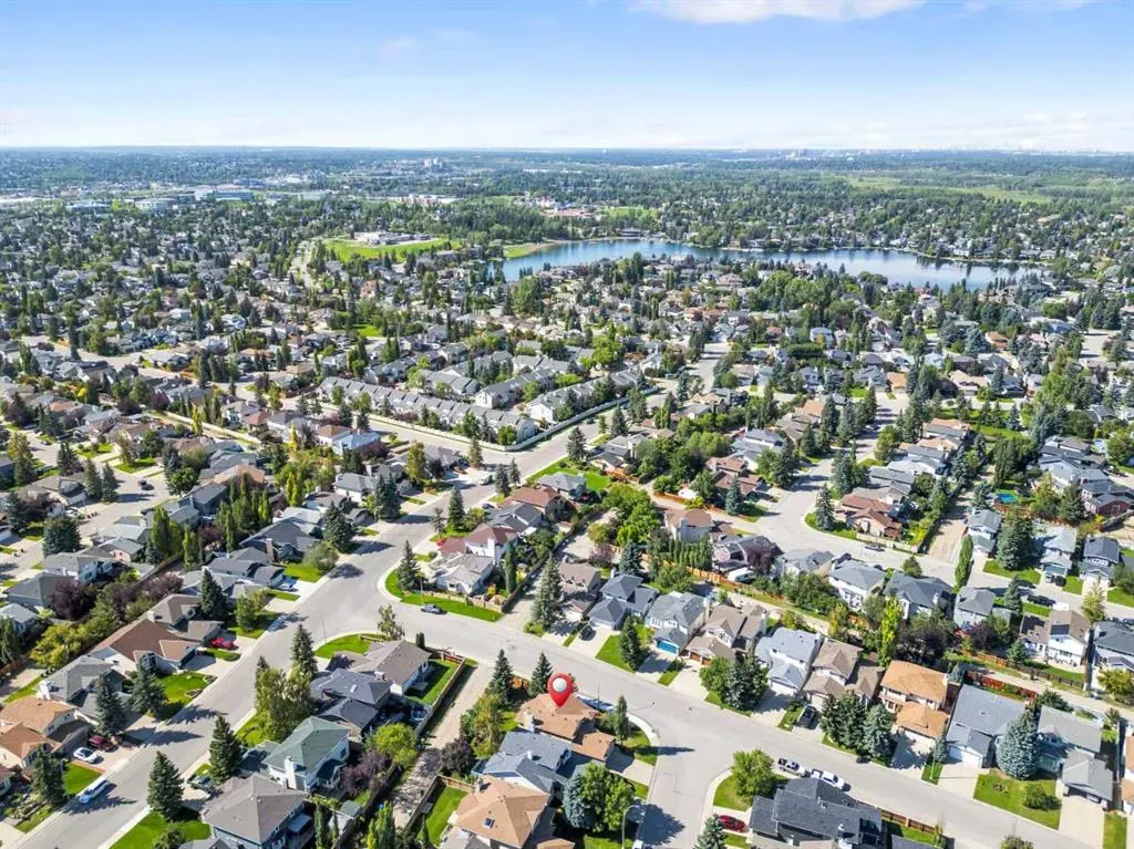 5 Sunvista Crescent SE