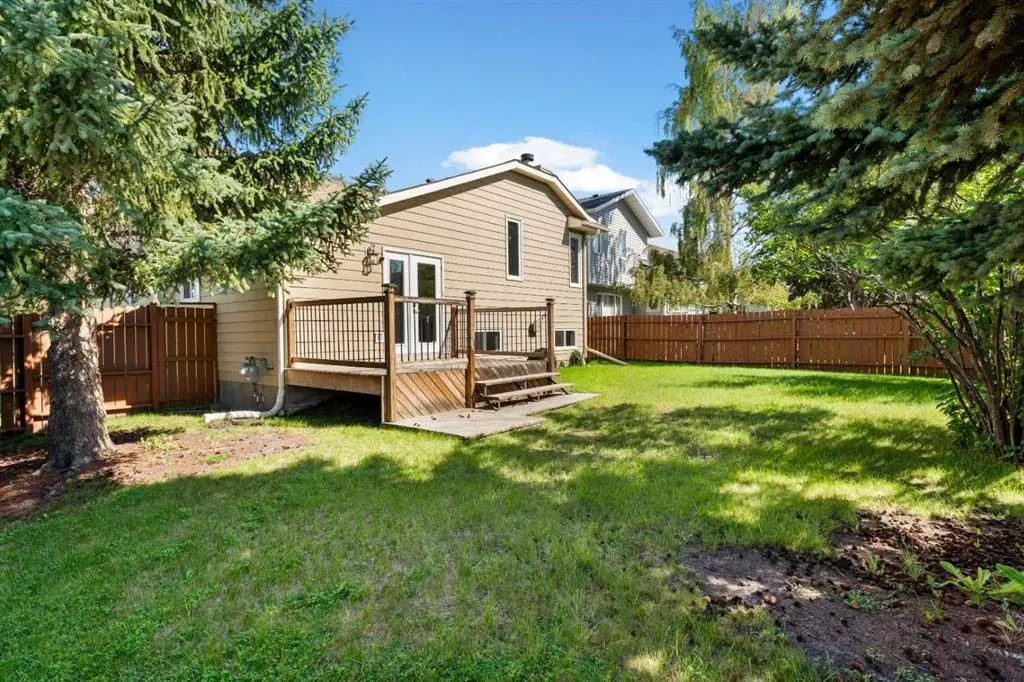 5 Sunvista Crescent SE