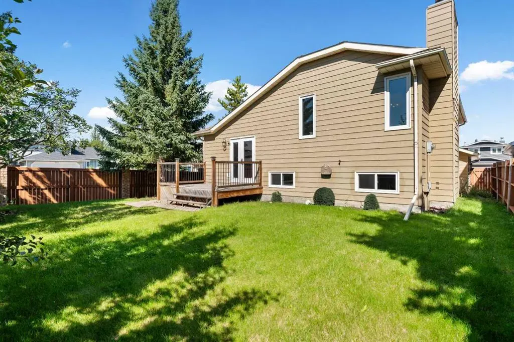 5 Sunvista Crescent SE
