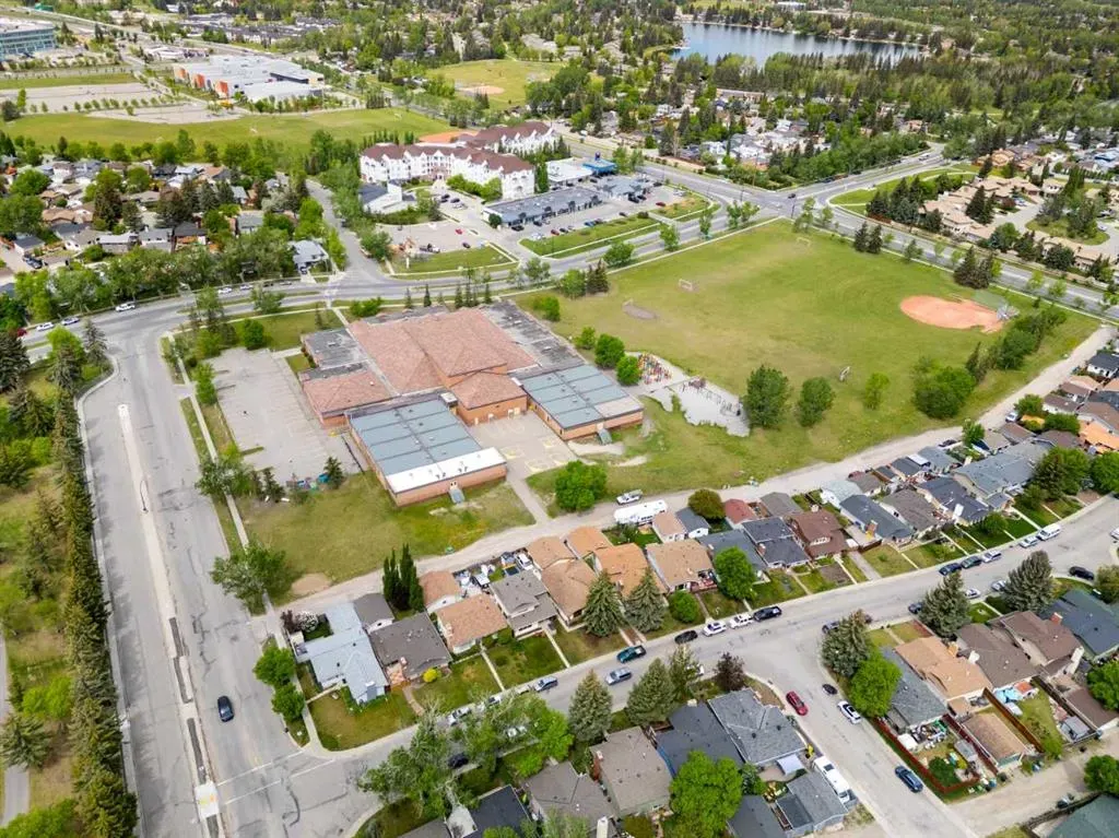 5 Sunvista Crescent SE