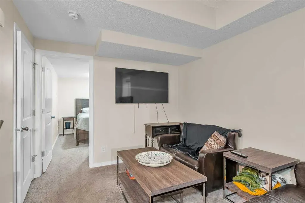 46 Walden Court SE