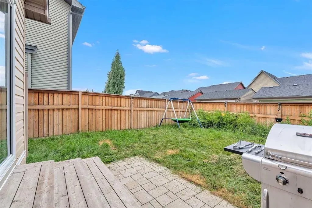 46 Walden Court SE