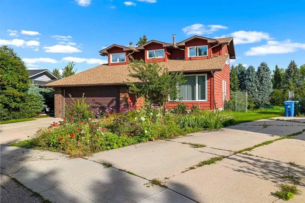 16 Sunmount Green SE