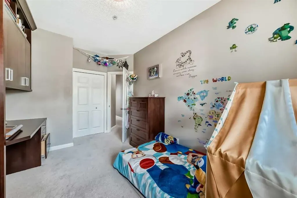 923 15 Avenue SW, #102
