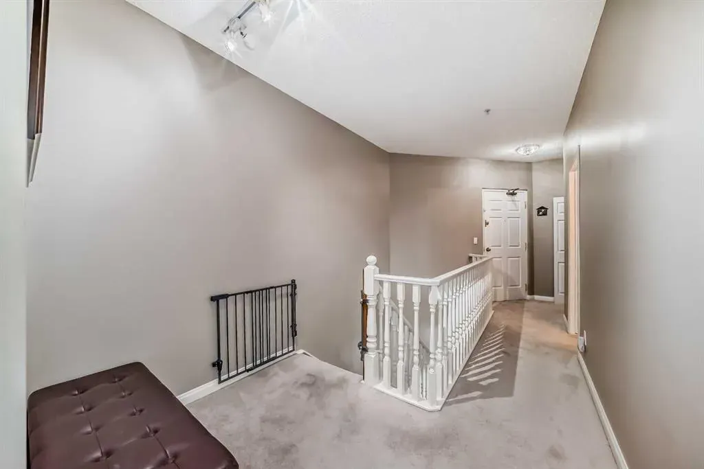 923 15 Avenue SW, #102