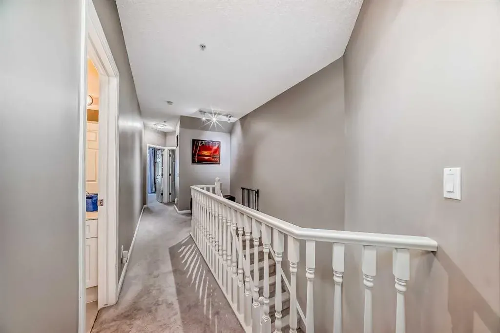 923 15 Avenue SW, #102