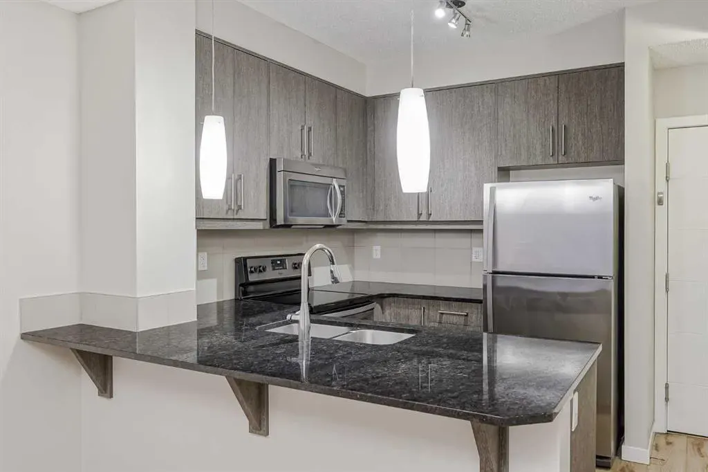 402 Marquis Lane SE, #205