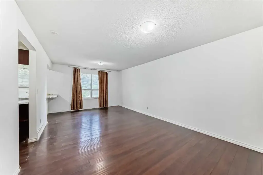 5400 dalhousie Drive NW, #5