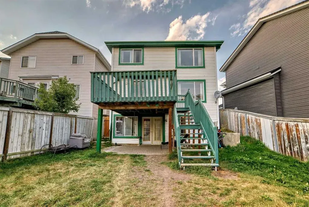 172 Panorama Hills Place NW