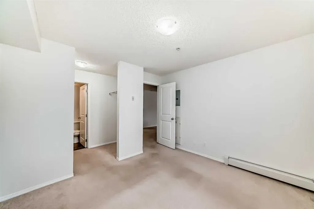 403 Mackenzie Way SW, #9113