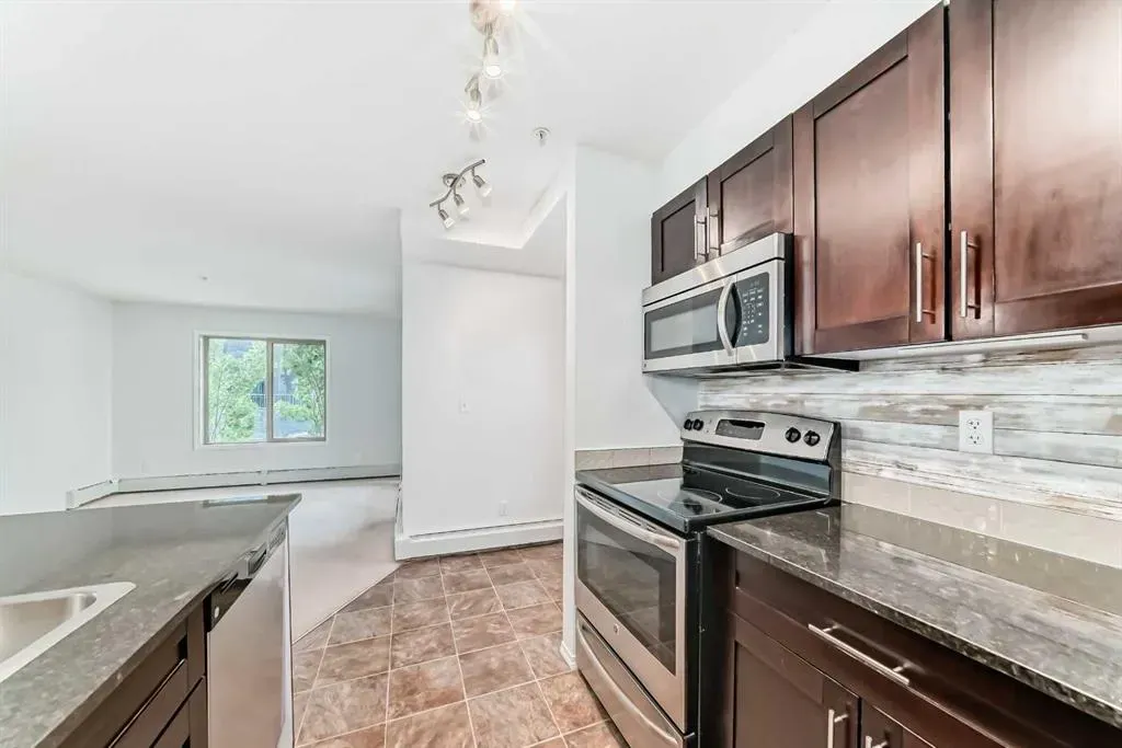 403 Mackenzie Way SW, #9113