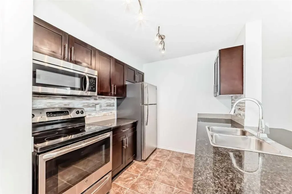 403 Mackenzie Way SW, #9113