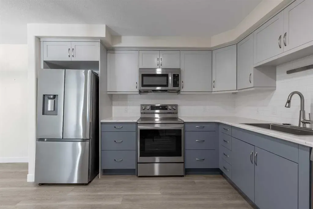 75 1 Avenue S, #120