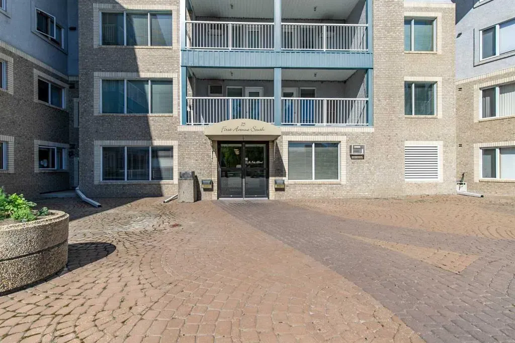 75 1 Avenue S, #120
