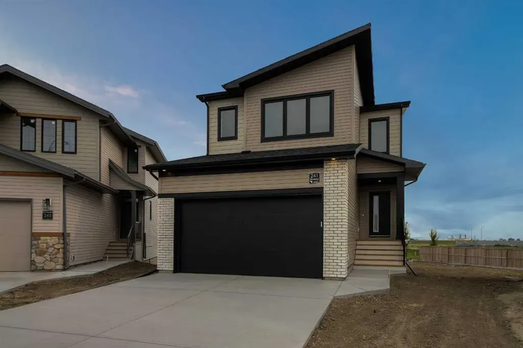 241 Blackwolf Place N