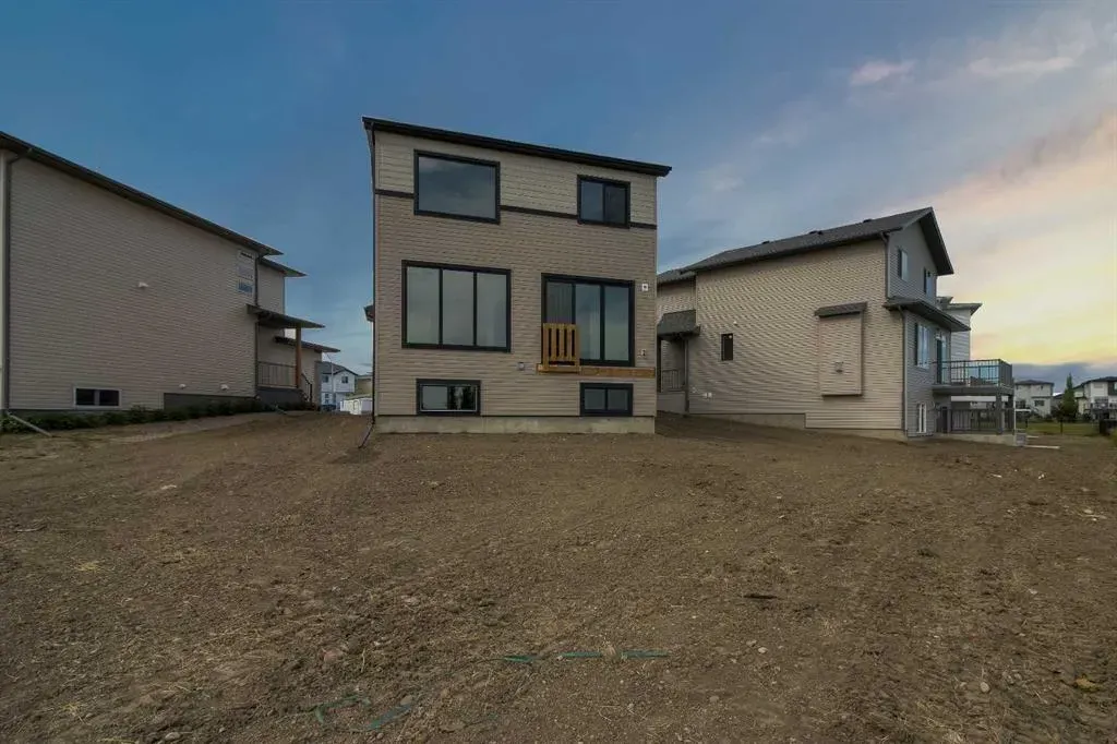 241 Blackwolf Place N