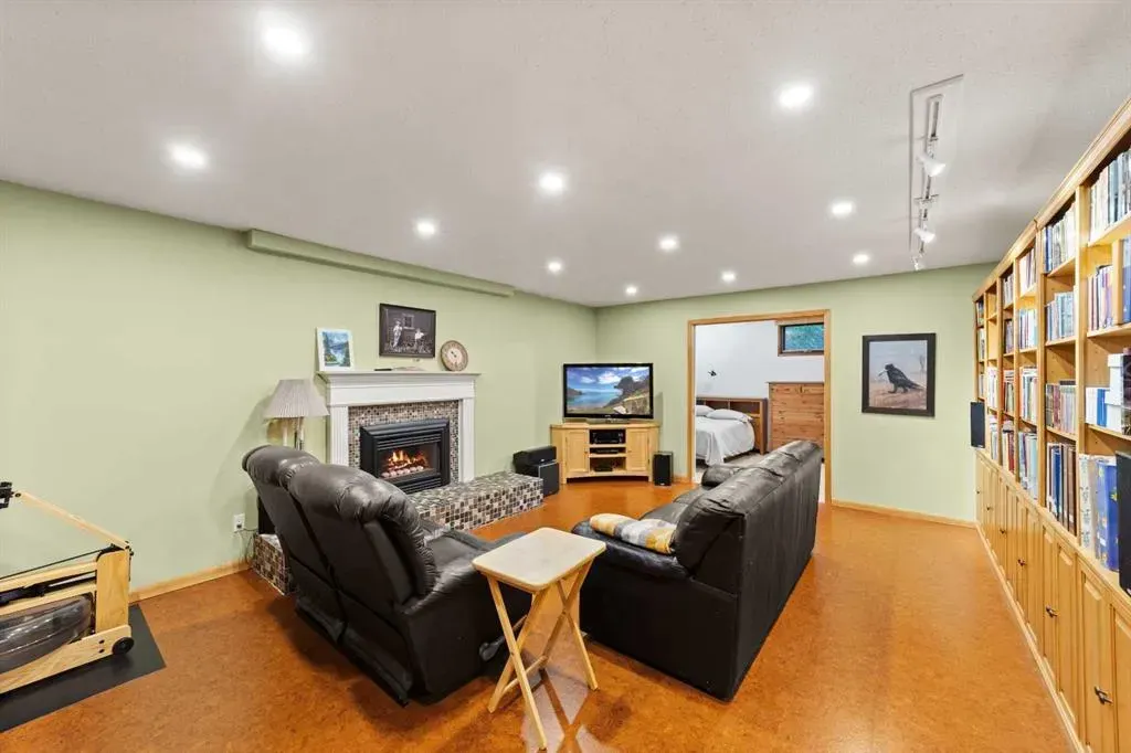 25 Westheights Drive