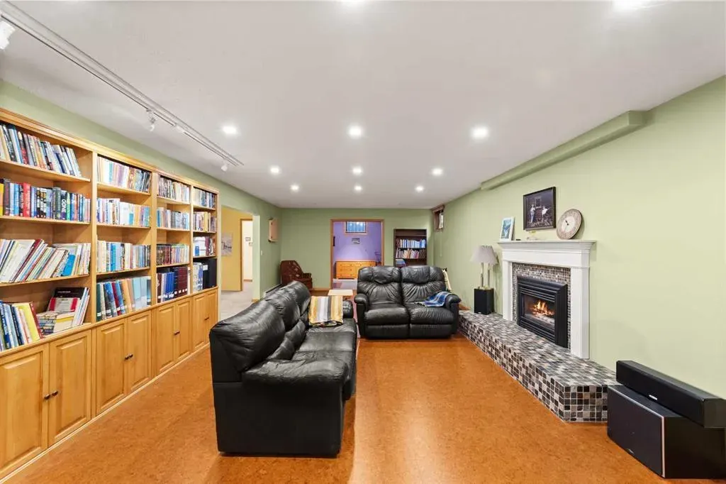 25 Westheights Drive