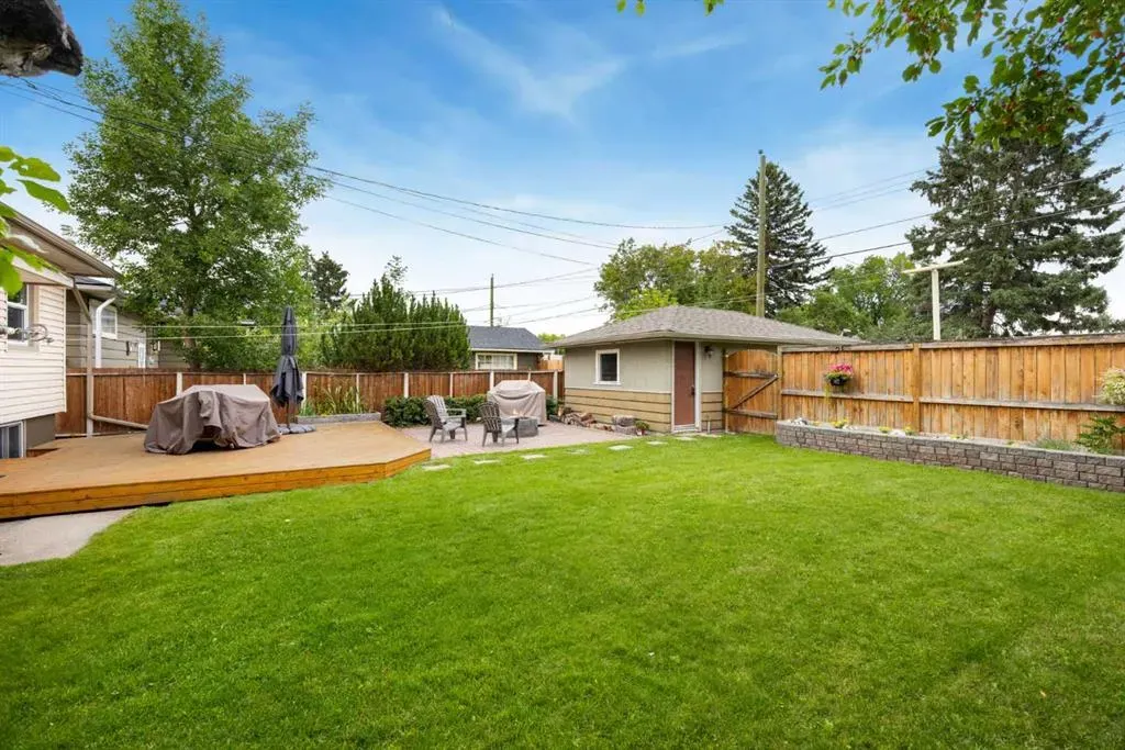 2452 Capitol Hill Crescent NW