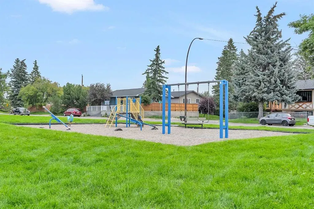 20 Huntley Close NE, #6