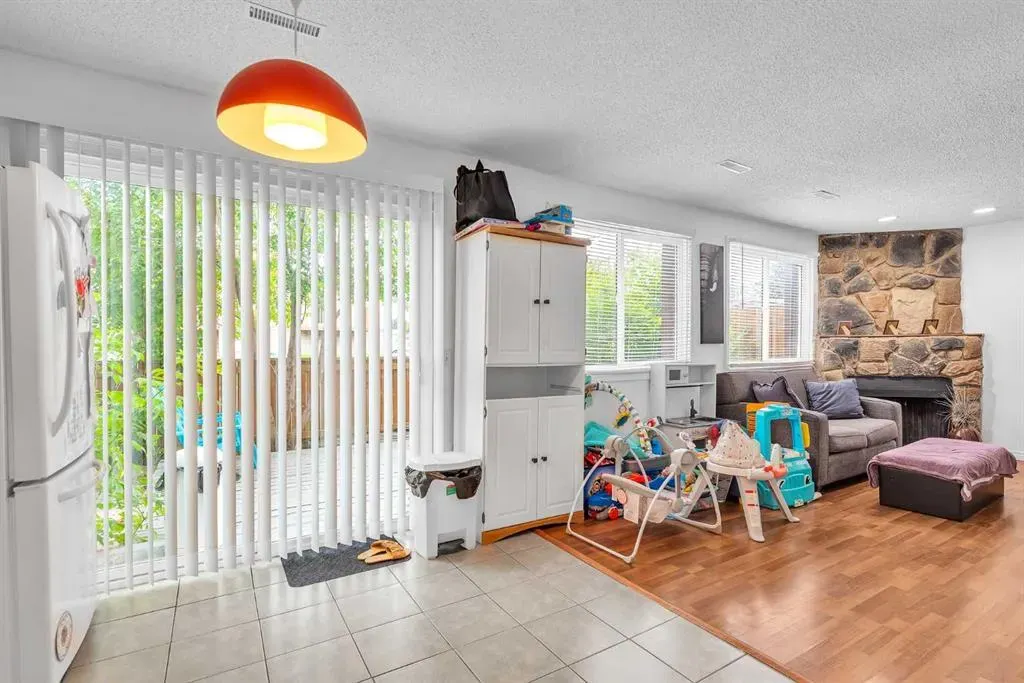 20 Huntley Close NE, #6