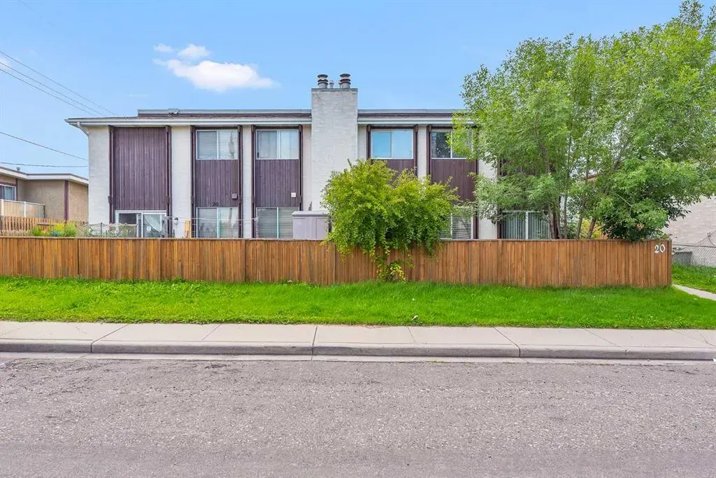 20 Huntley Close NE, #6