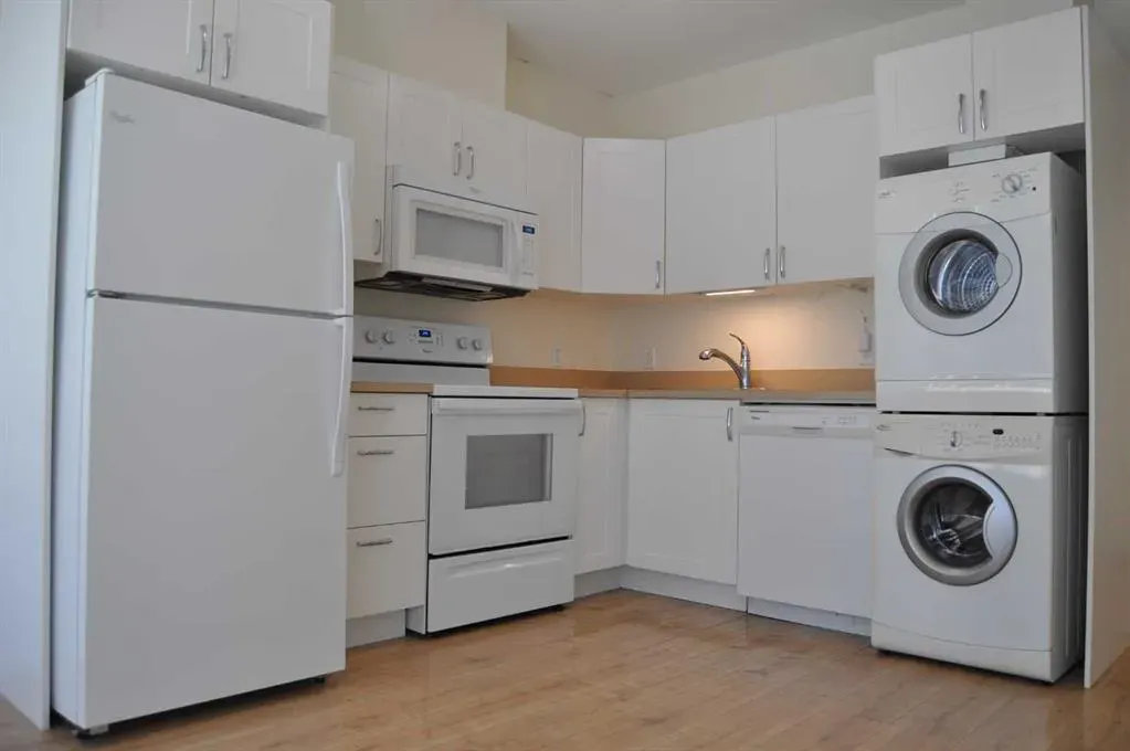 10 Brentwood Common NW, #302