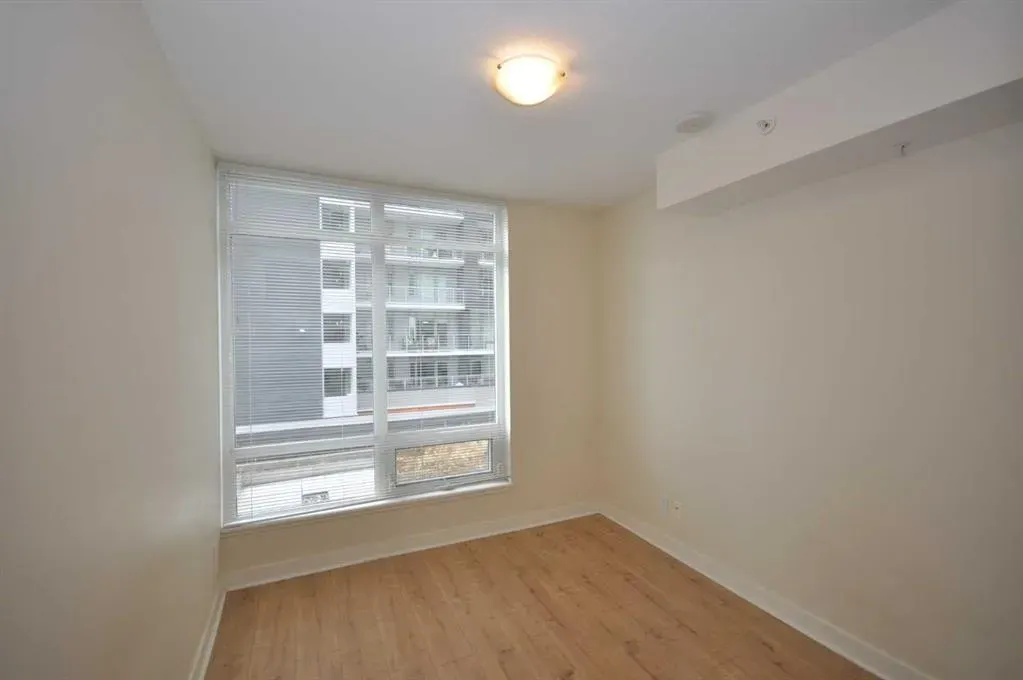 10 Brentwood Common NW, #302